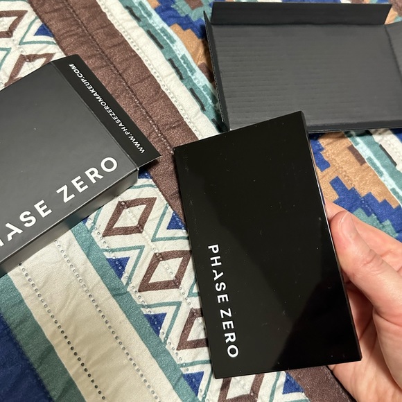 3/25$ Eyeshadow palette - Phase Zero - Picture 5 of 11